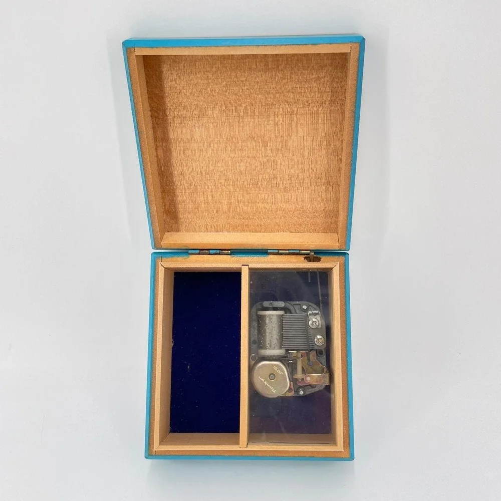 Vintage Norman Rockwell Tea for Two Wooden Music Box Sankyo Japan Blue Americana